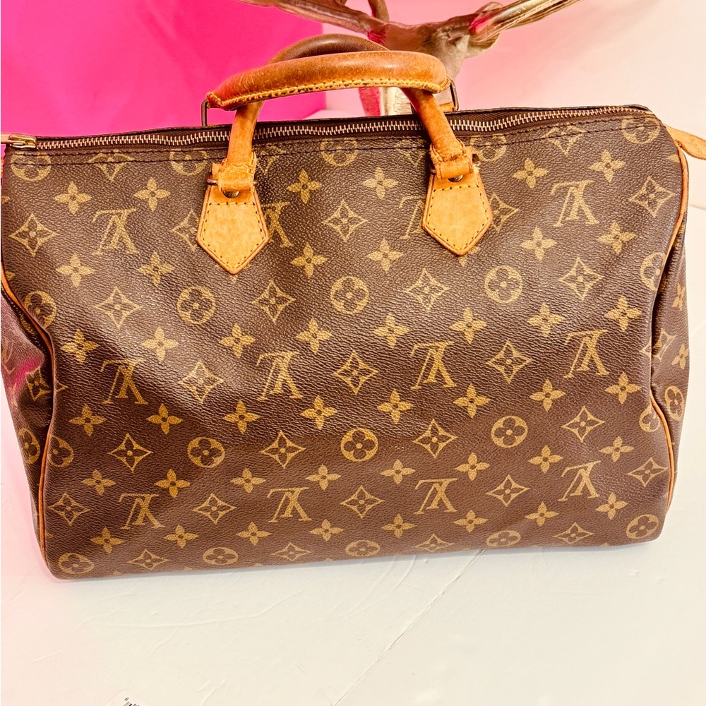 Louis Vuitton Speedy 35  Brown Monogram Handbag - Picture 6 of 15